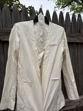 Lattelier small cotton/linen cream color blazer with faux vest. NWT!!
